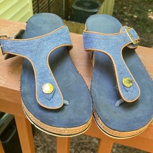 Bench blue sandals